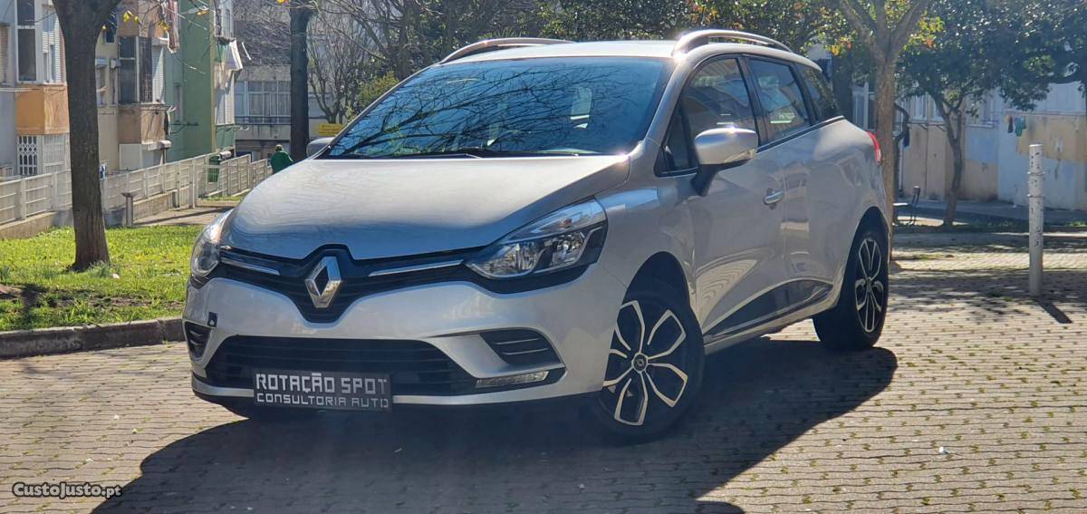 Renault Clio Dynamique S Junho/17 - à venda - Ligeiros