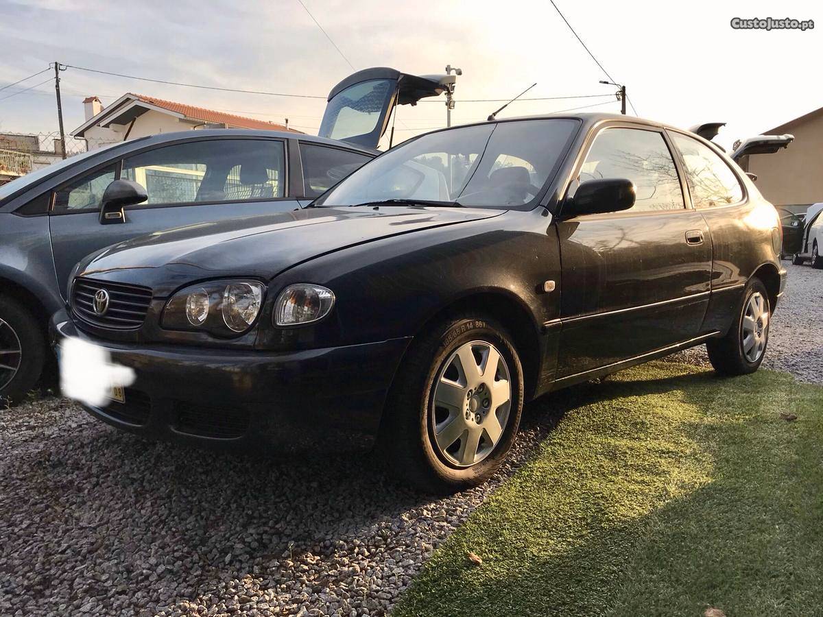 Toyota Corolla 1.9D Agosto/00 - à venda - Comerciais / Van,