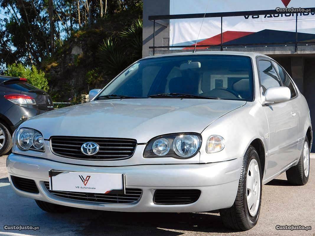 Toyota Corolla 1.9D VAN Maio/01 - à venda - Comerciais /