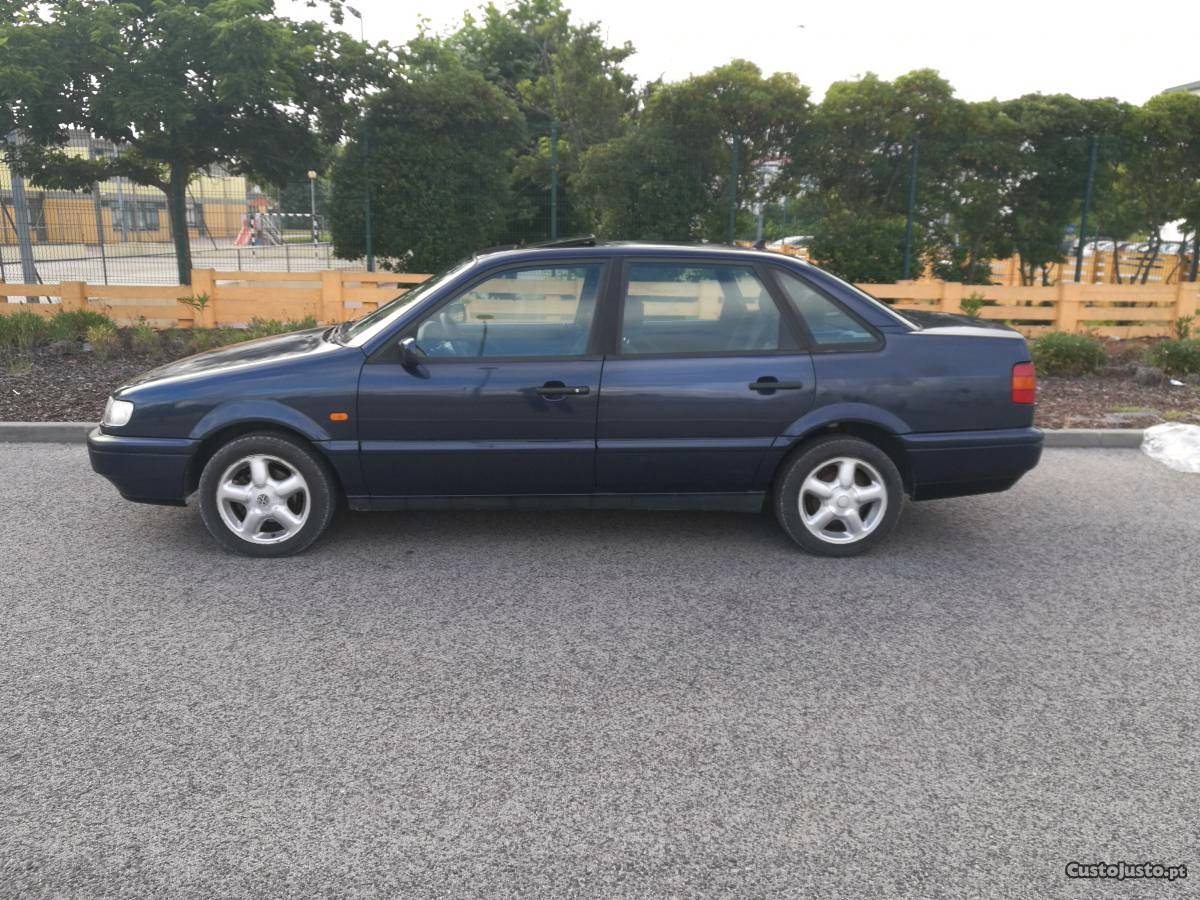 VW Passat Carro Setembro/95 - à venda - Ligeiros
