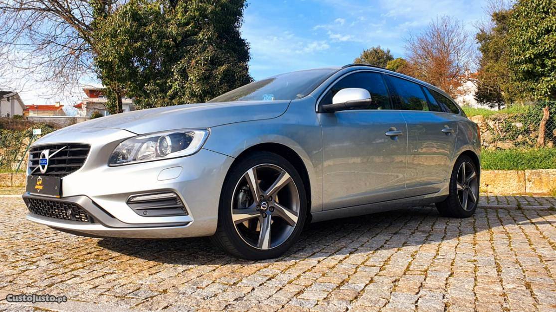 Volvo V60 R-Design Dcv Julho/16 - à venda - Ligeiros