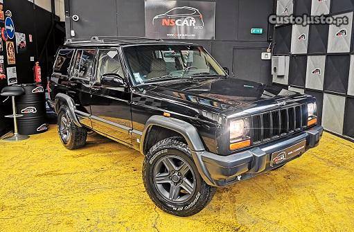 Jeep Cherokee 2.5 TD classic Novembro/00 - à venda -