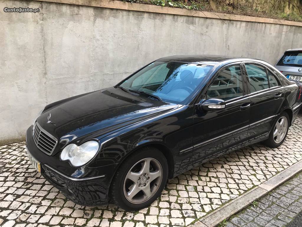 Mercedes-Benz C 200 Avantgarde Janeiro/04 - à venda -