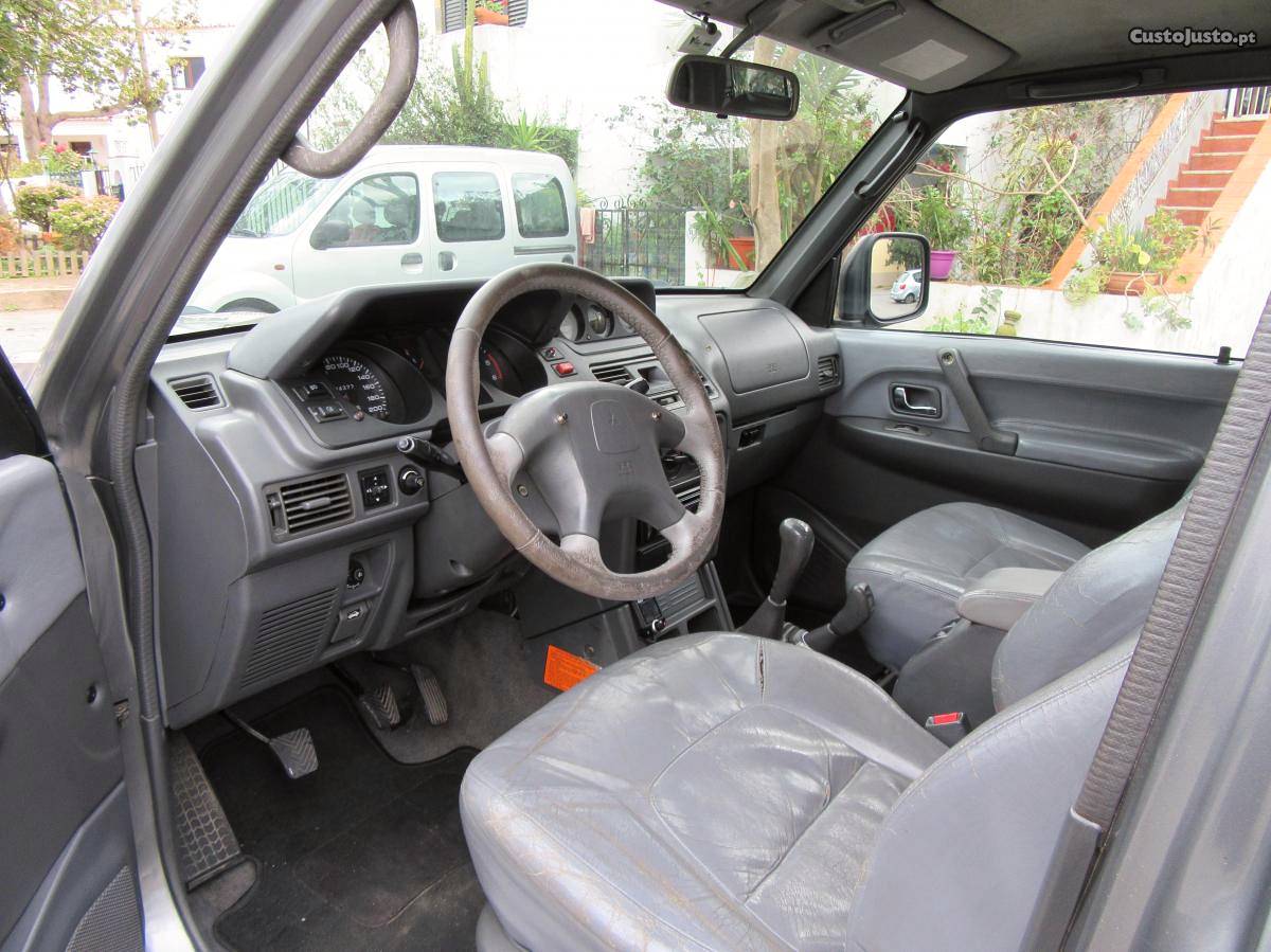 Mitsubishi Pajero  GLS Abas Largas Julho/98 - à venda -