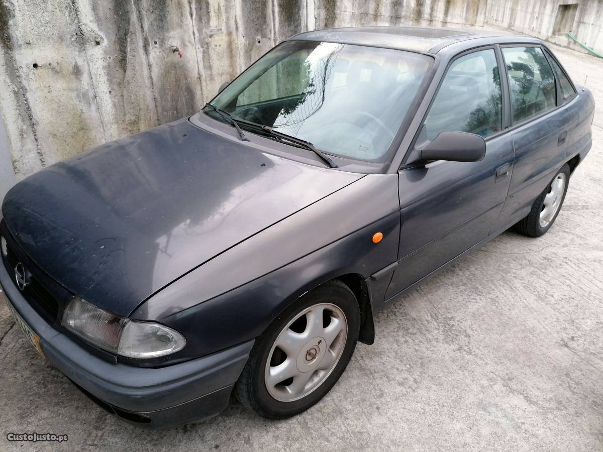 Opel Astra V Julho/96 - à venda - Ligeiros