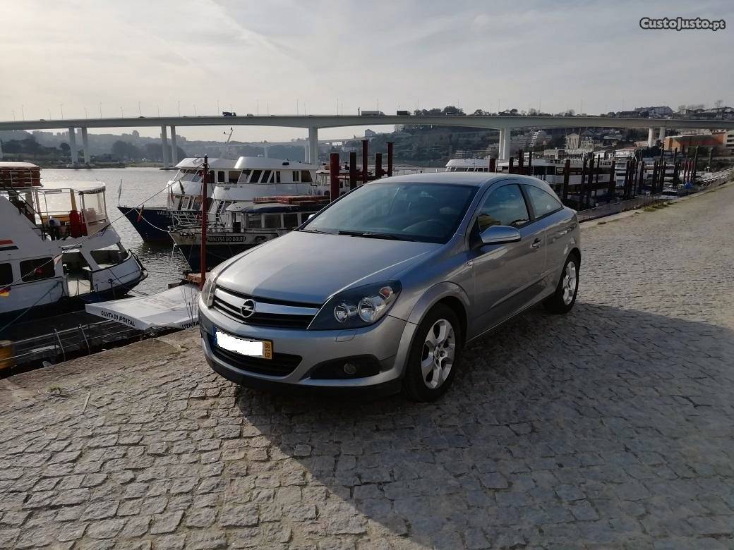 Opel Astra gtc 1.3 Fevereiro/06 - à venda - Ligeiros