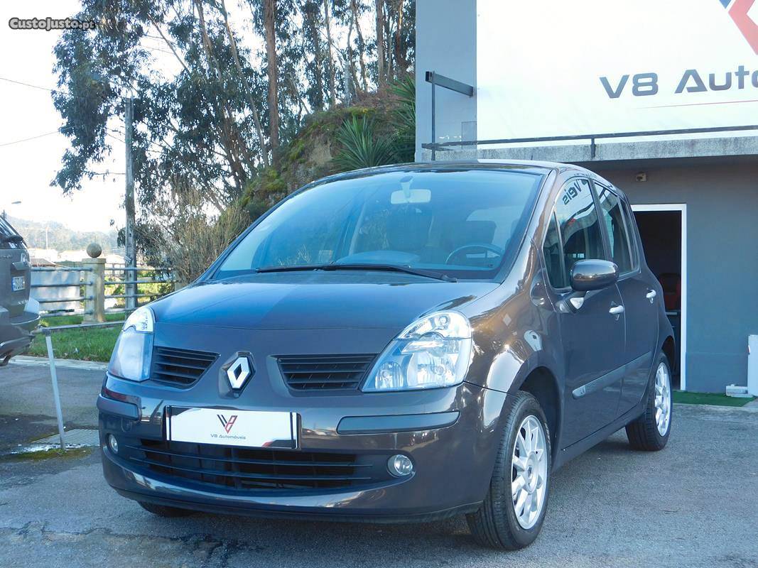 Renault Modus 1.2i 16v Confort Abril/06 - à venda -