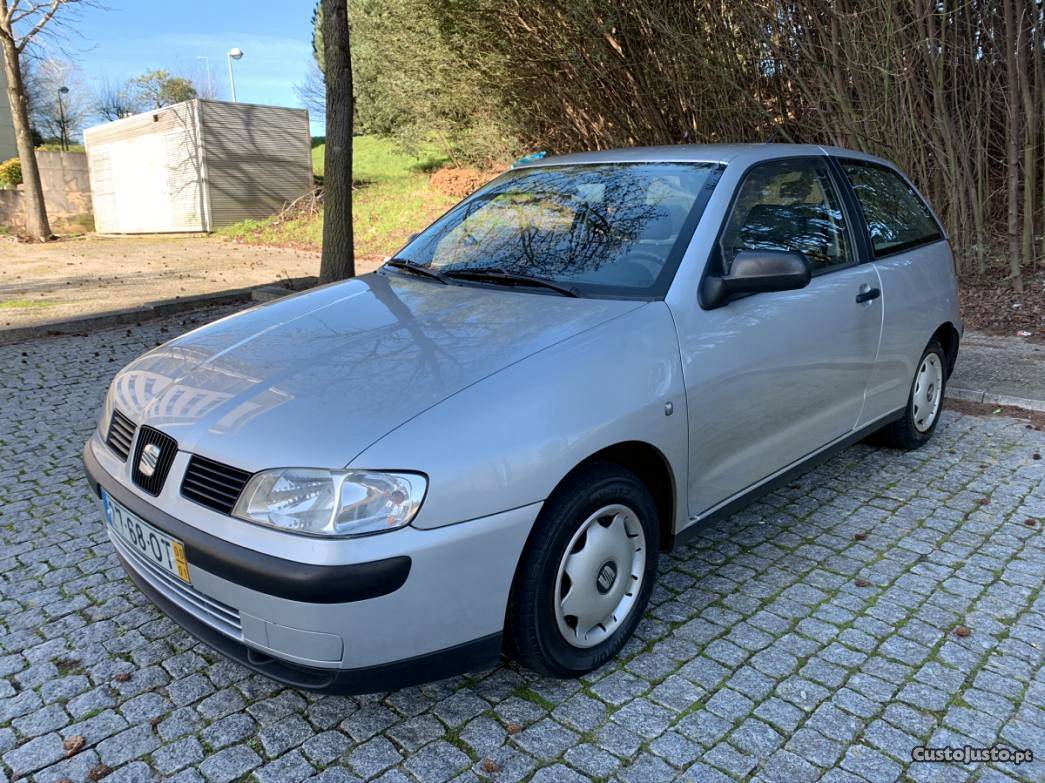 Seat Ibiza 1.9 SDI Janeiro/00 - à venda - Comerciais / Van,