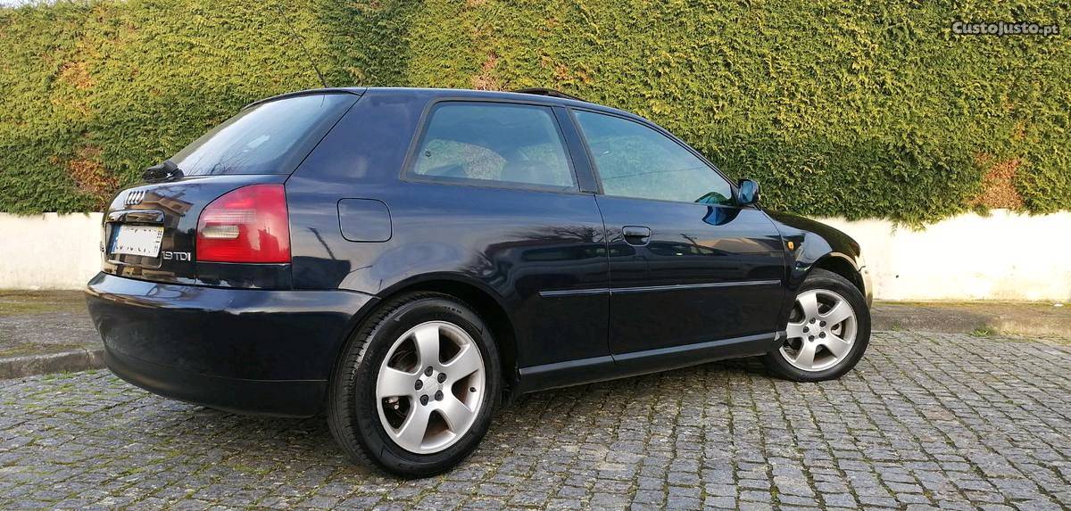 Audi A3 1.9 TDI 110 CV Sport Nacional Novembro/99 - à venda
