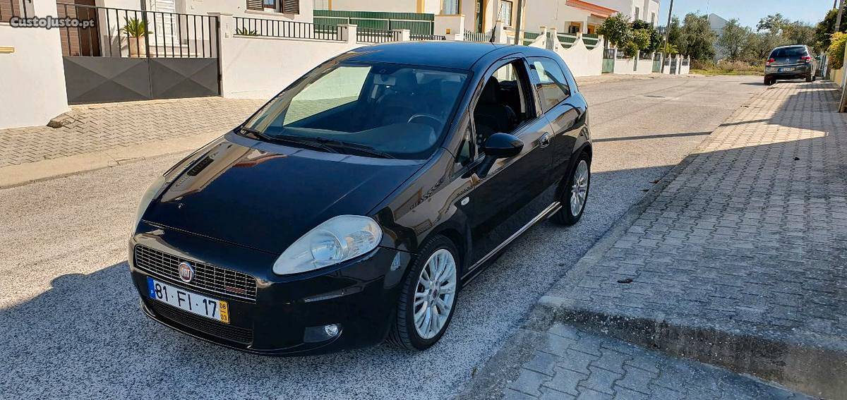 Fiat Punto 1.3Cdti Sport 3 portas Agosto/08 - à venda -