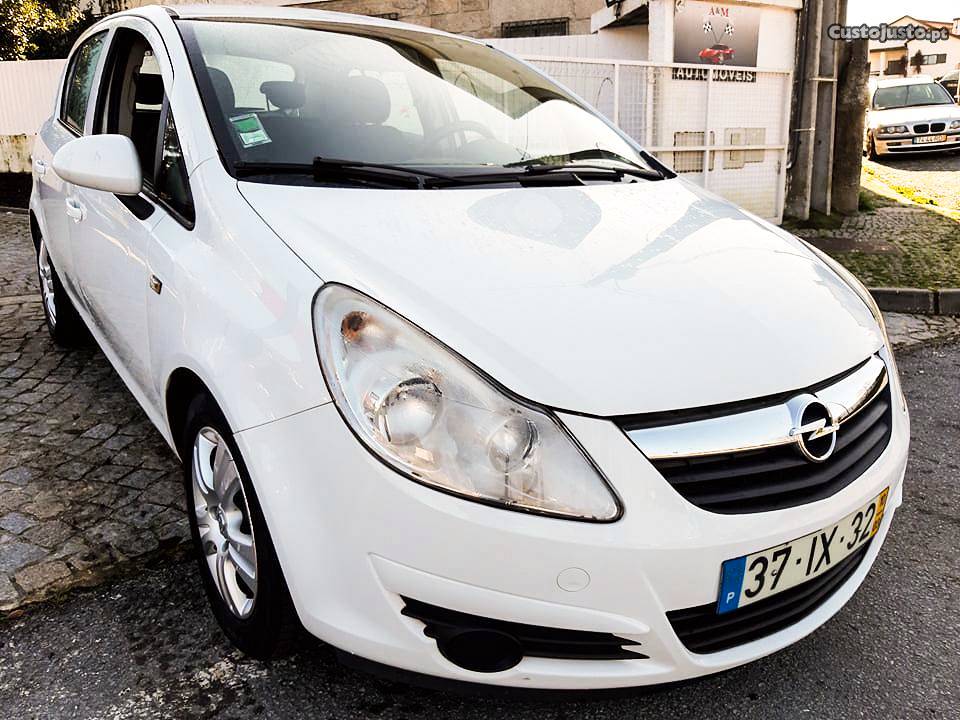 Opel Corsa 1.3CDTI 5LUGARES Março/10 - à venda - Ligeiros