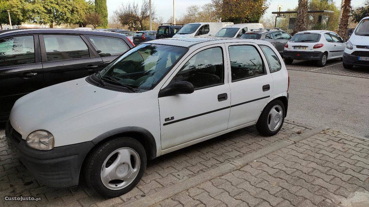 Opel Corsa B GLS Abril/94 - à venda - Ligeiros Passageiros,