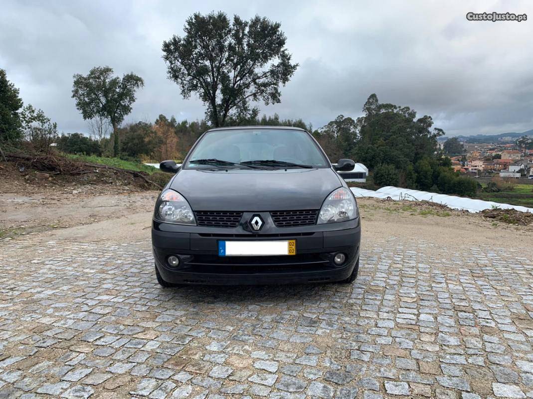 Renault Clio V Sport Fevereiro/02 - à venda -