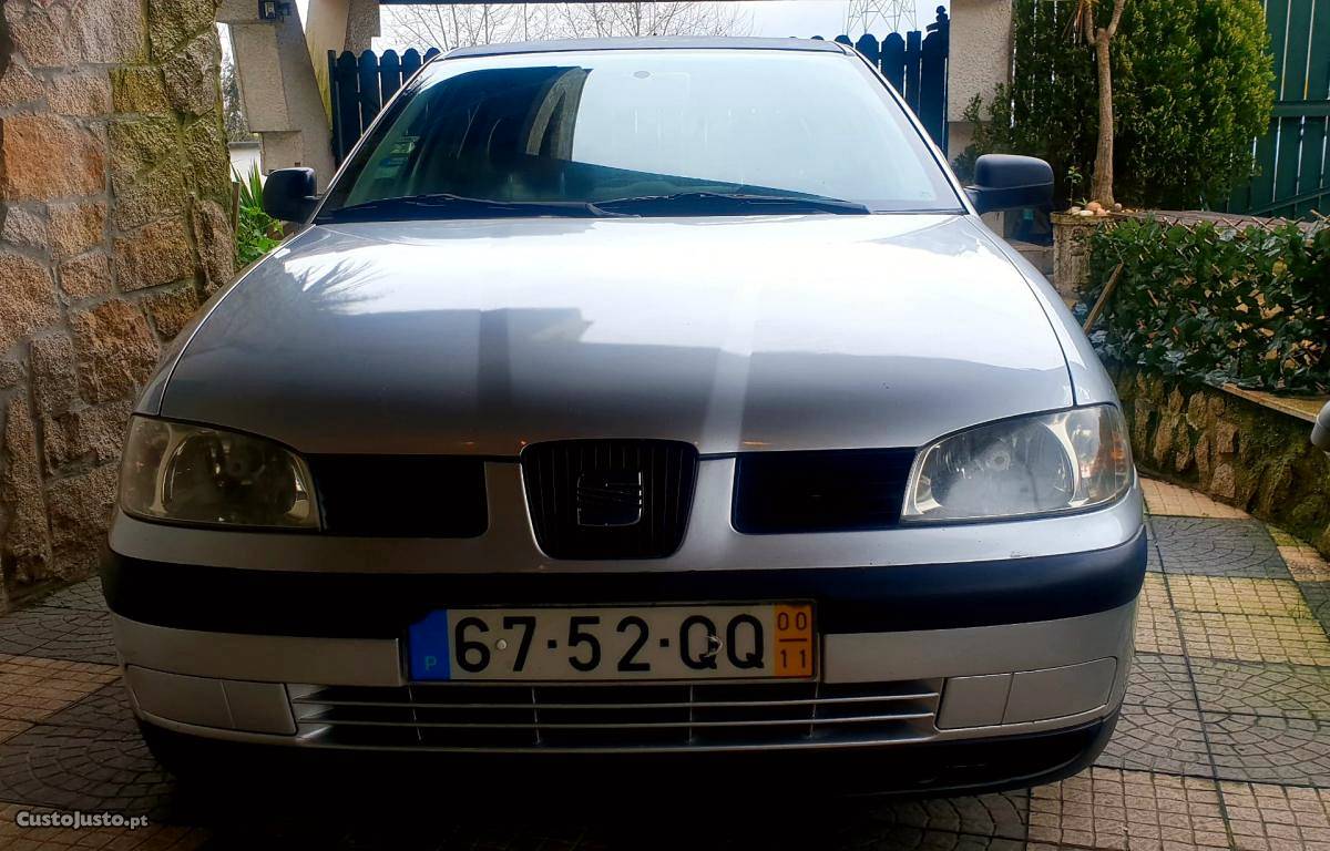 Seat Ibiza 1.0 Novembro/00 - à venda - Ligeiros