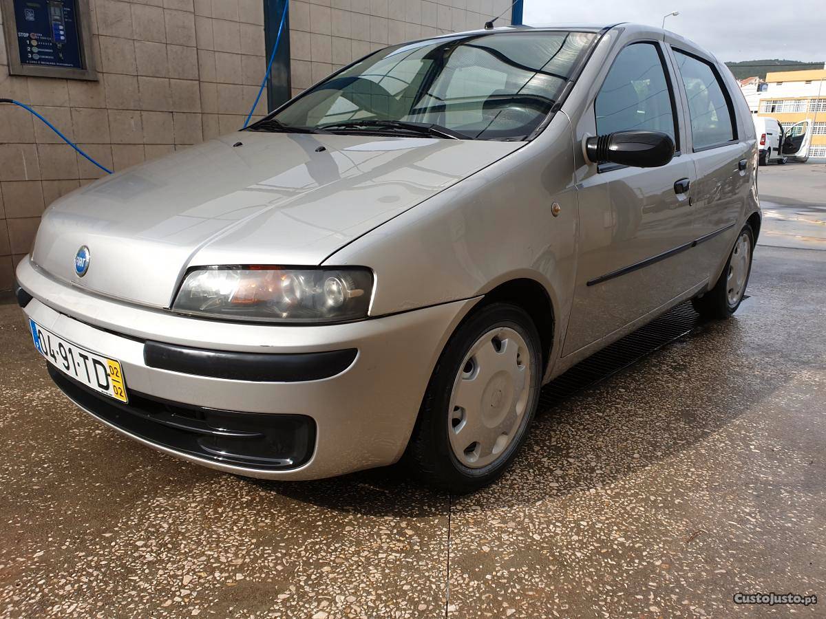 Fiat Punto 5P Fevereiro/02 - à venda - Ligeiros