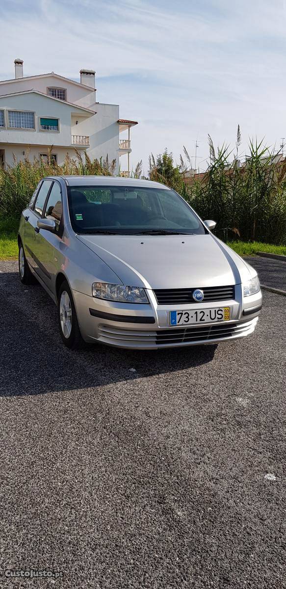 Fiat Stilo  V ACTIV Março/03 - à venda - Ligeiros