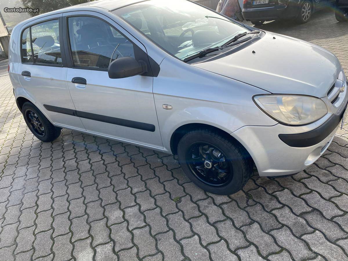 Hyundai Getz Gasolina Julho/06 - à venda - Ligeiros