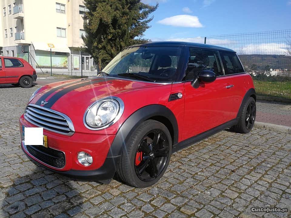 MINI Cooper 1.6d 110cv Setembro/11 - à venda - Ligeiros