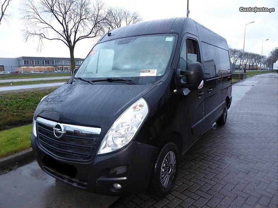 Opel Movano 2.3 DCI Agosto/11 - à venda - Comerciais / Van,