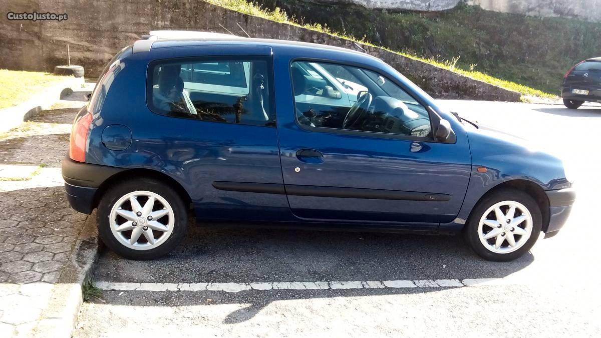 Renault Clio 1.2 RN Sport Março/99 - à venda - Ligeiros