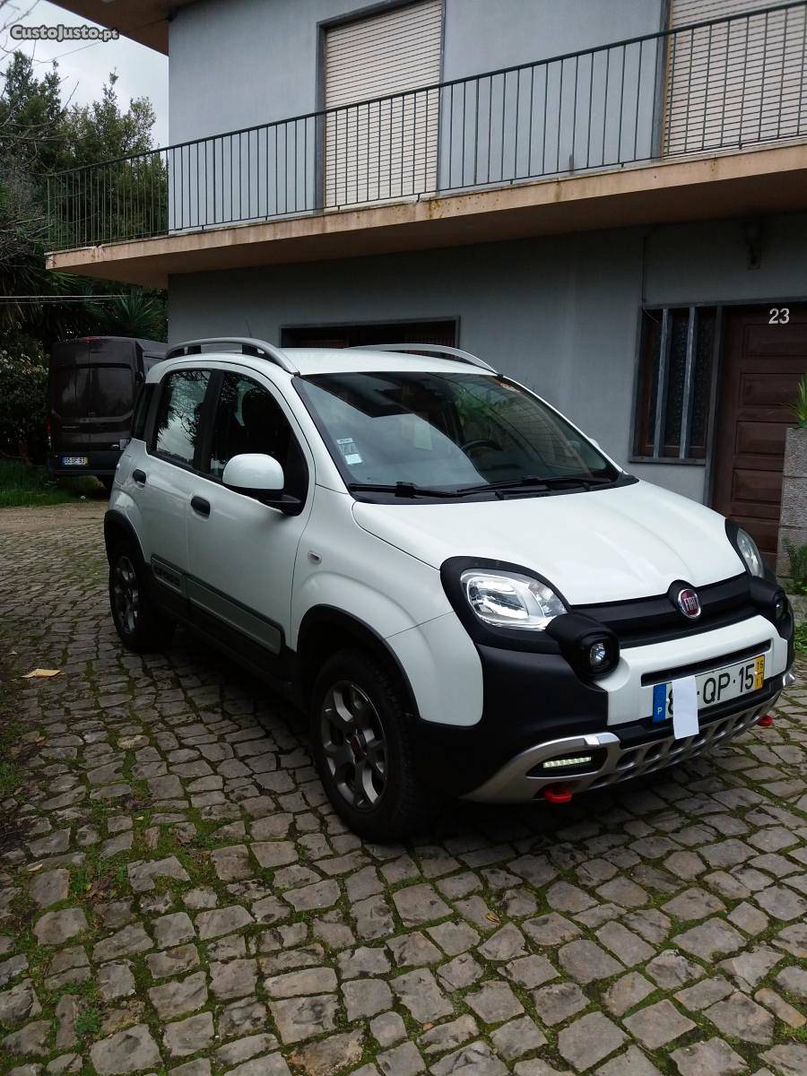 Fiat Panda Cross 4x4 jtd 95cv Novembro/15 - à venda -