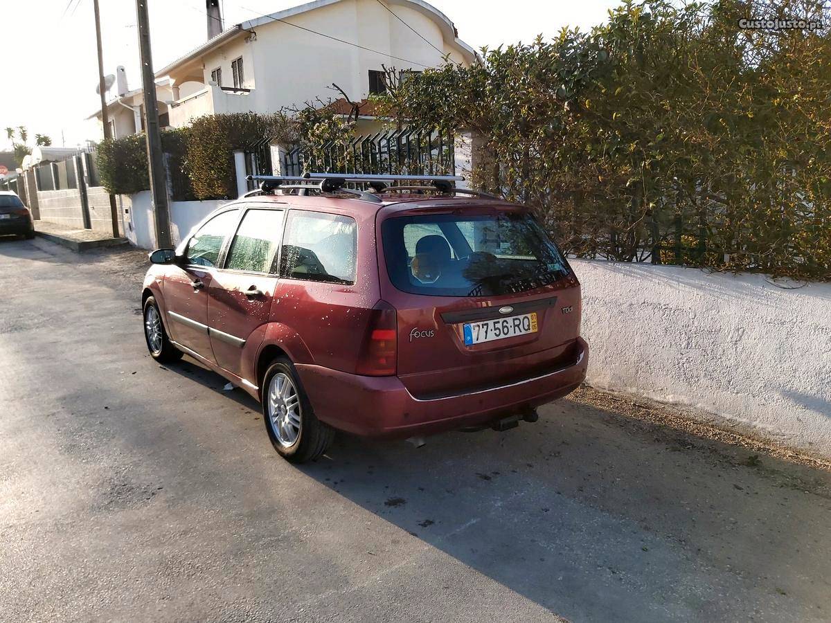 Ford Focus Diesel Maio/01 - à venda - Ligeiros Passageiros,