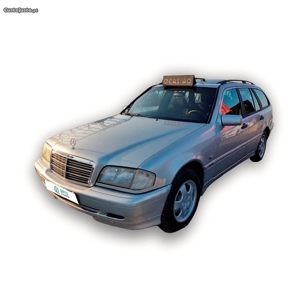 Mercedes-Benz C 220 cdi avantegarde Maio/02 - à venda -