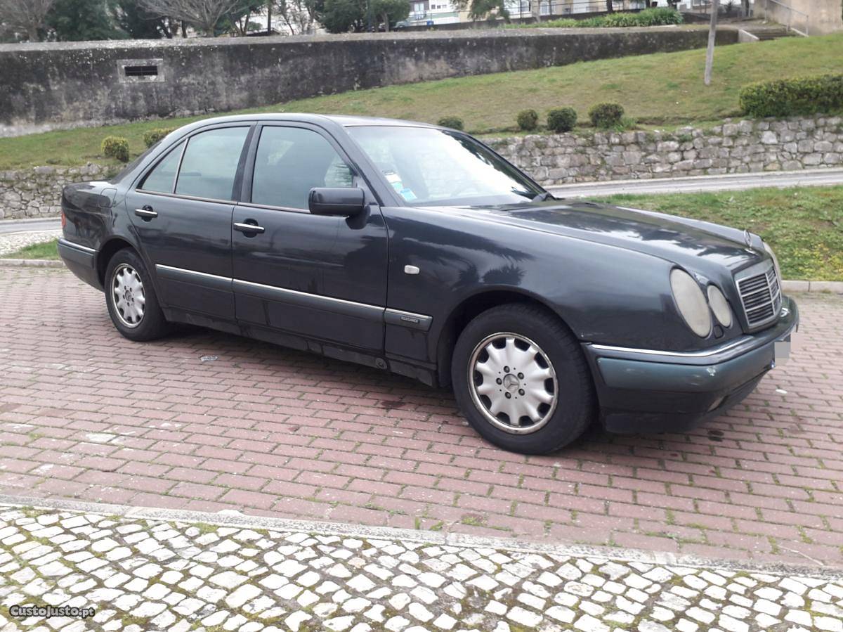 Mercedes-Benz E 200 GPL Outubro/96 - à venda - Ligeiros