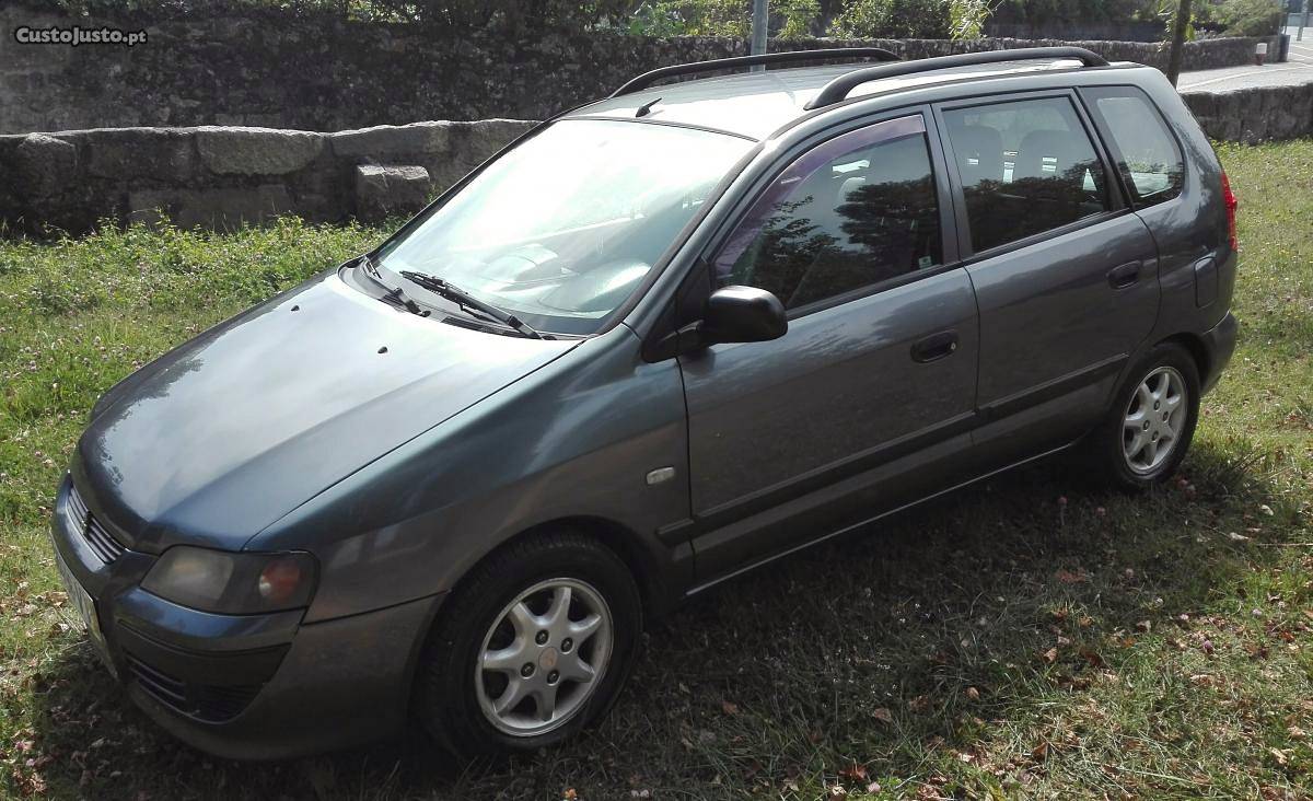 Mitsubishi Space Star 1.3 Family Dezembro/03 - à venda -