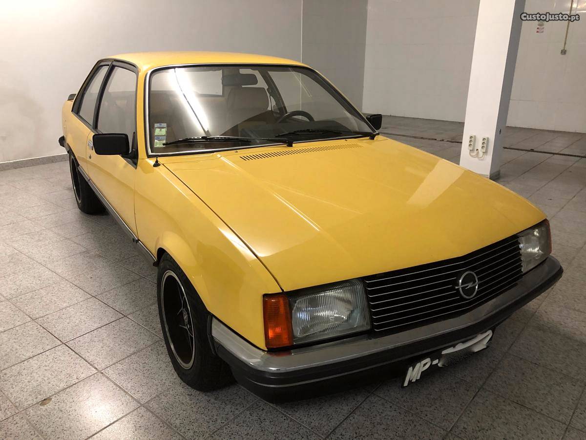 Opel Rekord E1 COUPE Julho/80 - à venda - Descapotável /