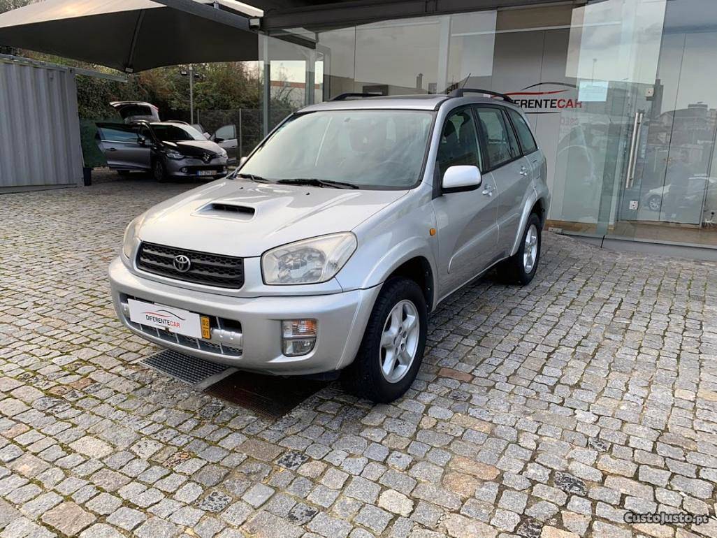 Toyota RAV4 2.0 D4D Janeiro/03 - à venda - Monovolume /