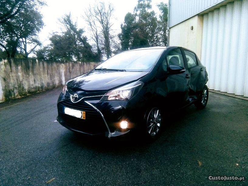 Toyota Yaris VVT-Isinistrados Junho/16 - à venda - Ligeiros