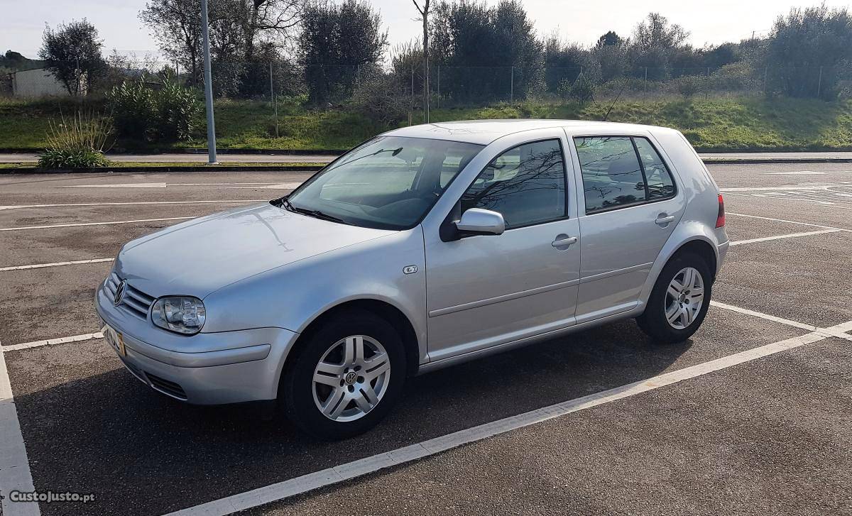 VW Golf 1.4 Highline Março/03 - à venda - Ligeiros