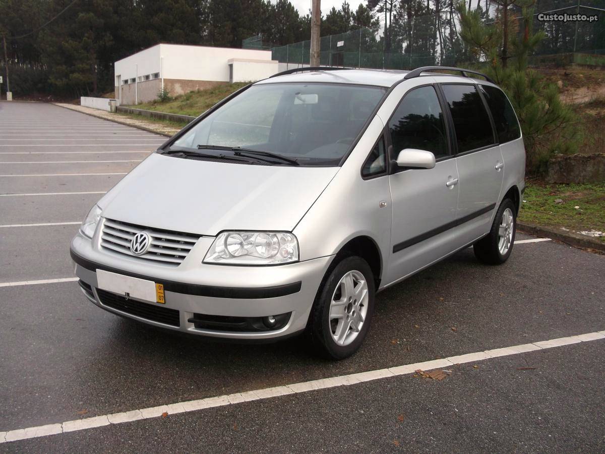 VW Sharan 1.9 tdi 115cv Julho/01 - à venda - Ligeiros