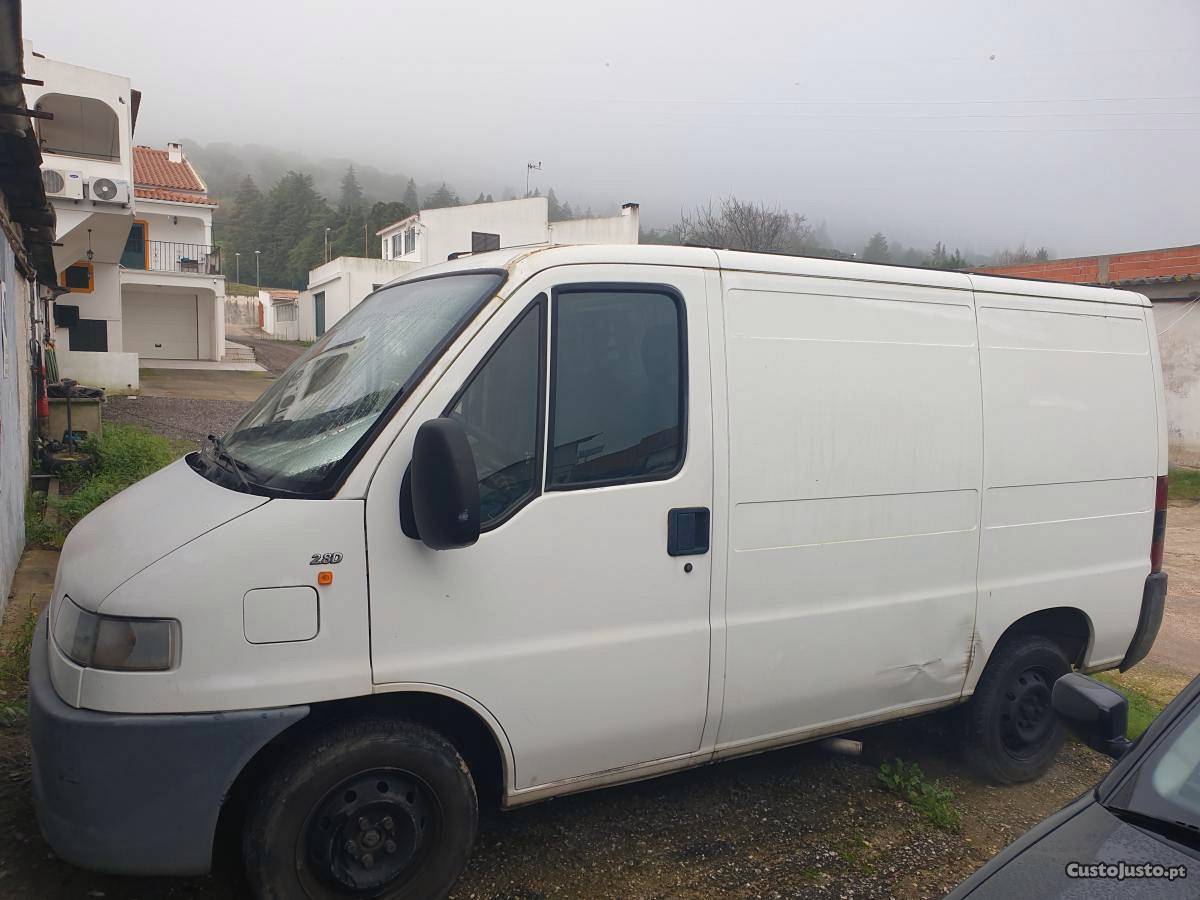 Fiat Ducato 10 ds Maio/01 - à venda - Comerciais / Van,