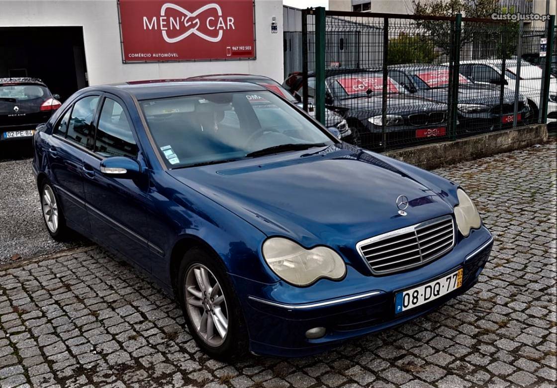 Mercedes-Benz C Cdi C200 Maio/02 - à venda -