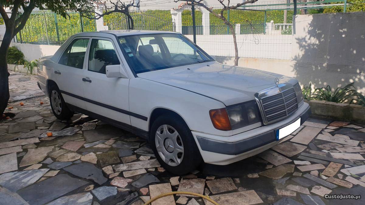 Mercedes-Benz E 250 D Classic Julho/96 - à venda - Ligeiros