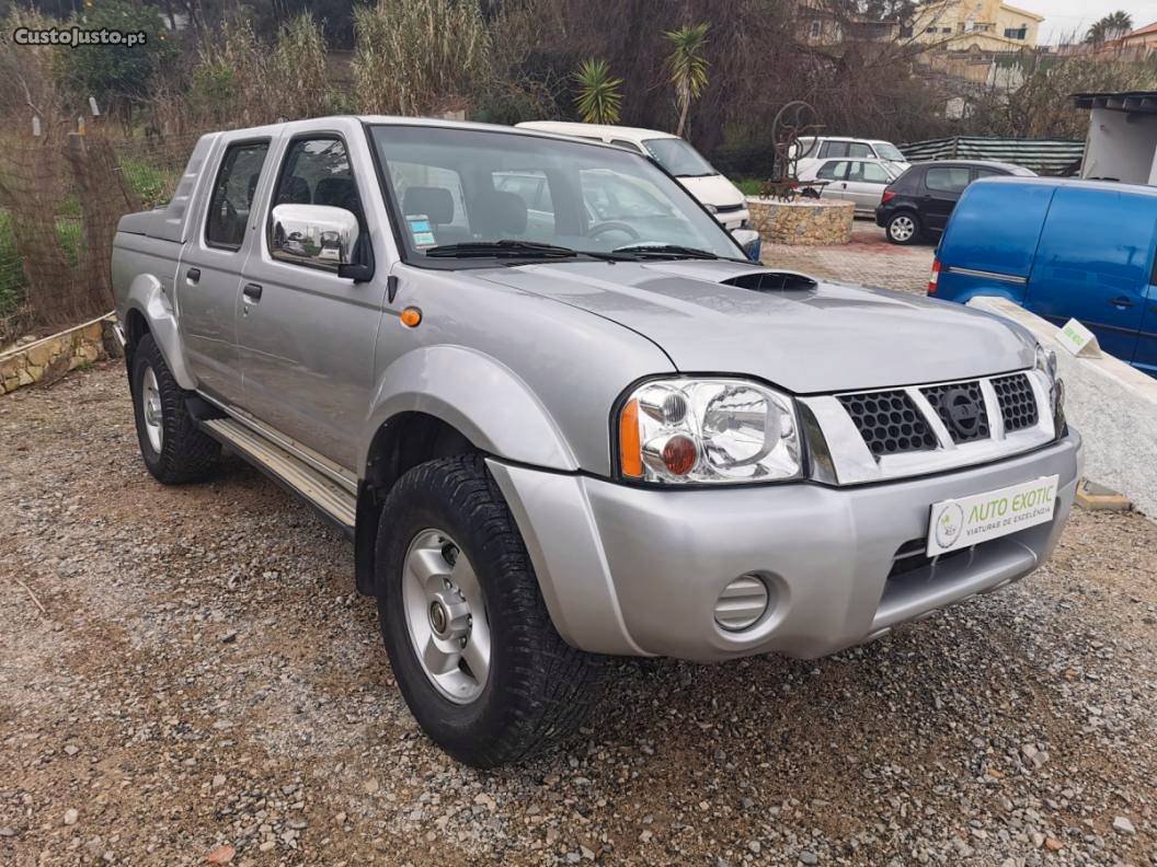 Nissan Navara D Di 4x4 Setembro/02 - à venda -