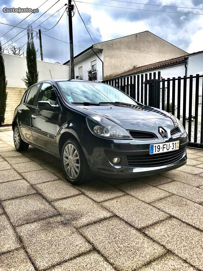 Renault Clio Dynamique Sport Maio/08 - à venda - Ligeiros