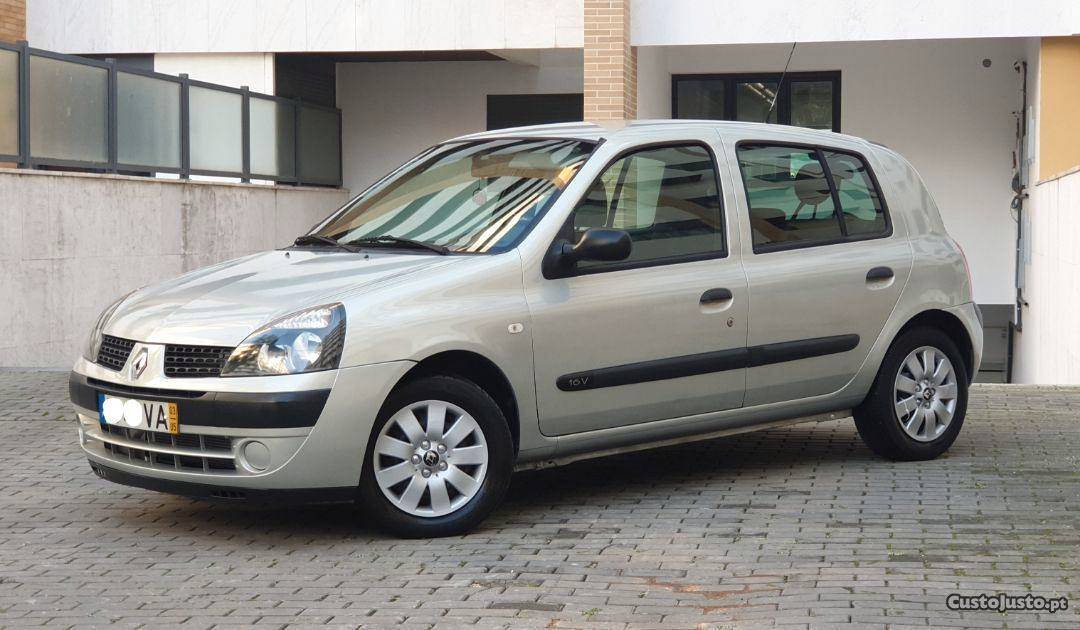 Renault Clio v A/C DYNAMIC Maio/03 - à venda -