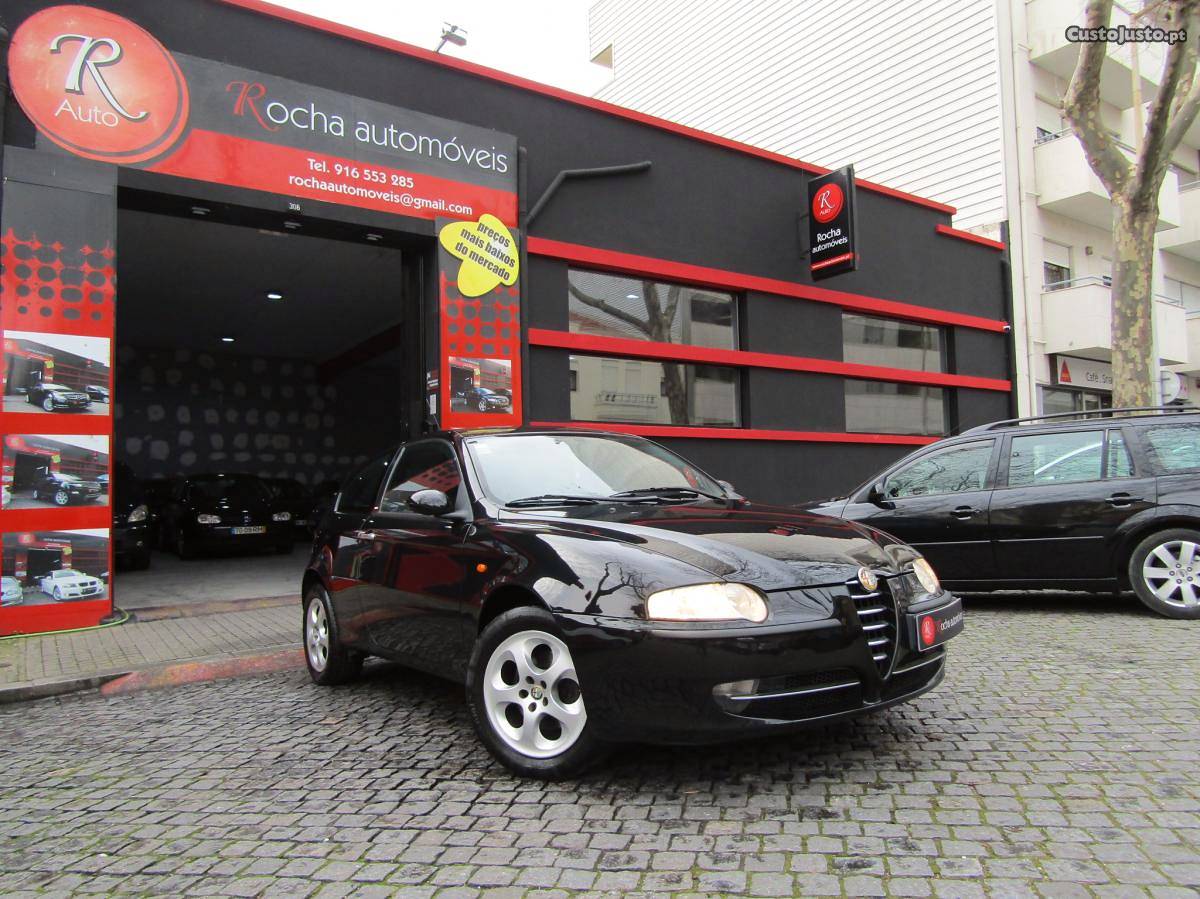 Alfa Romeo 147 T-Spark V Março/01 - à venda -