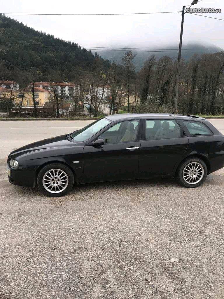 Alfa Romeo  gtd Junho/03 - à venda - Ligeiros