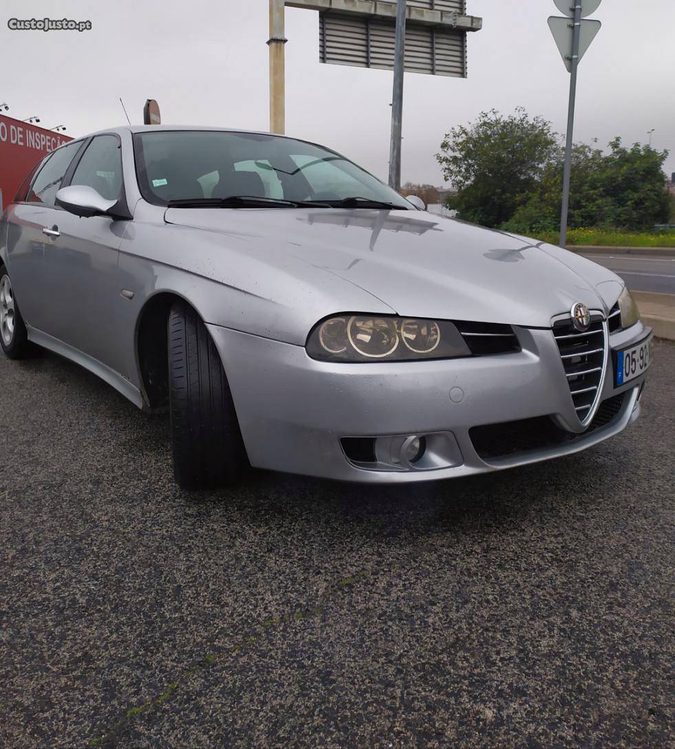 Alfa Romeo jtd mkcv Março/04 - à venda -