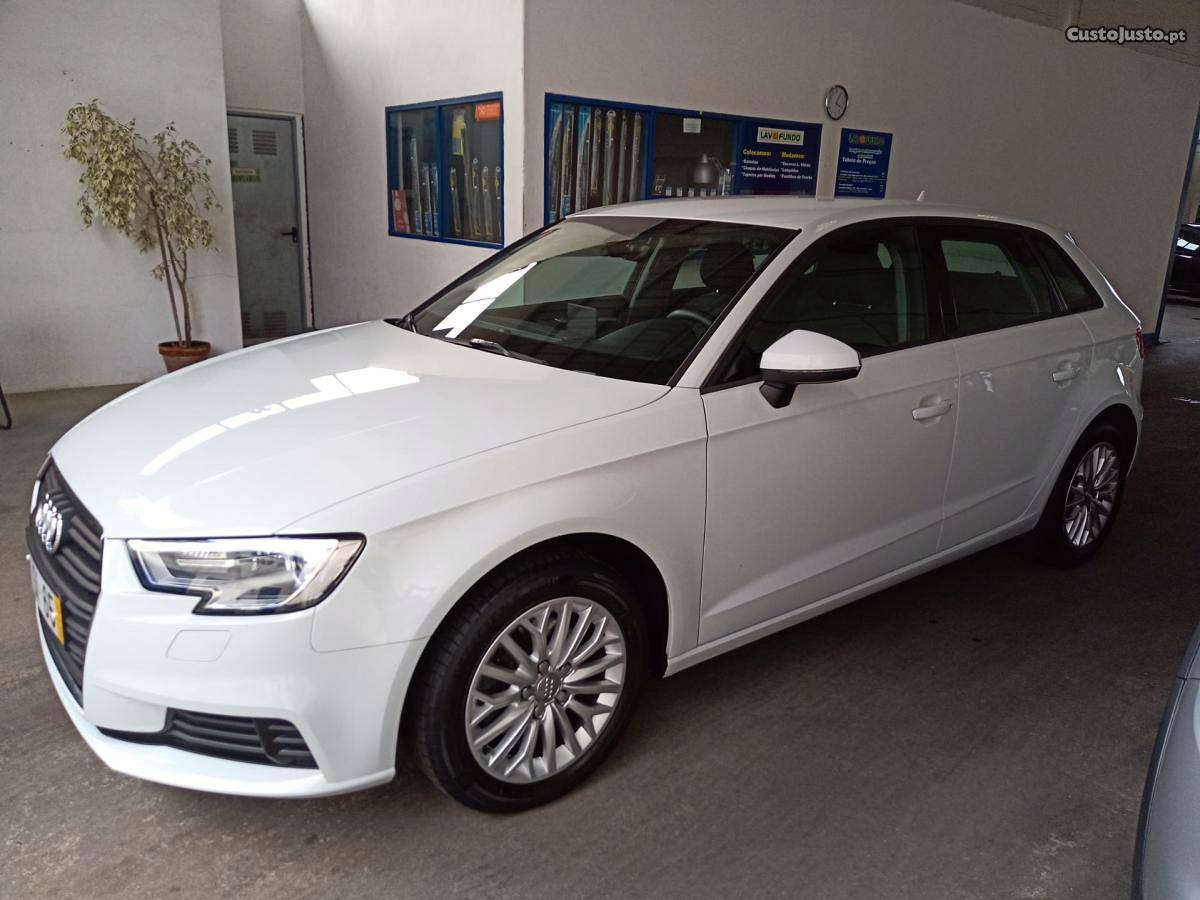 Audi A3 1.6 tdi sportback Dezembro/16 - à venda - Ligeiros