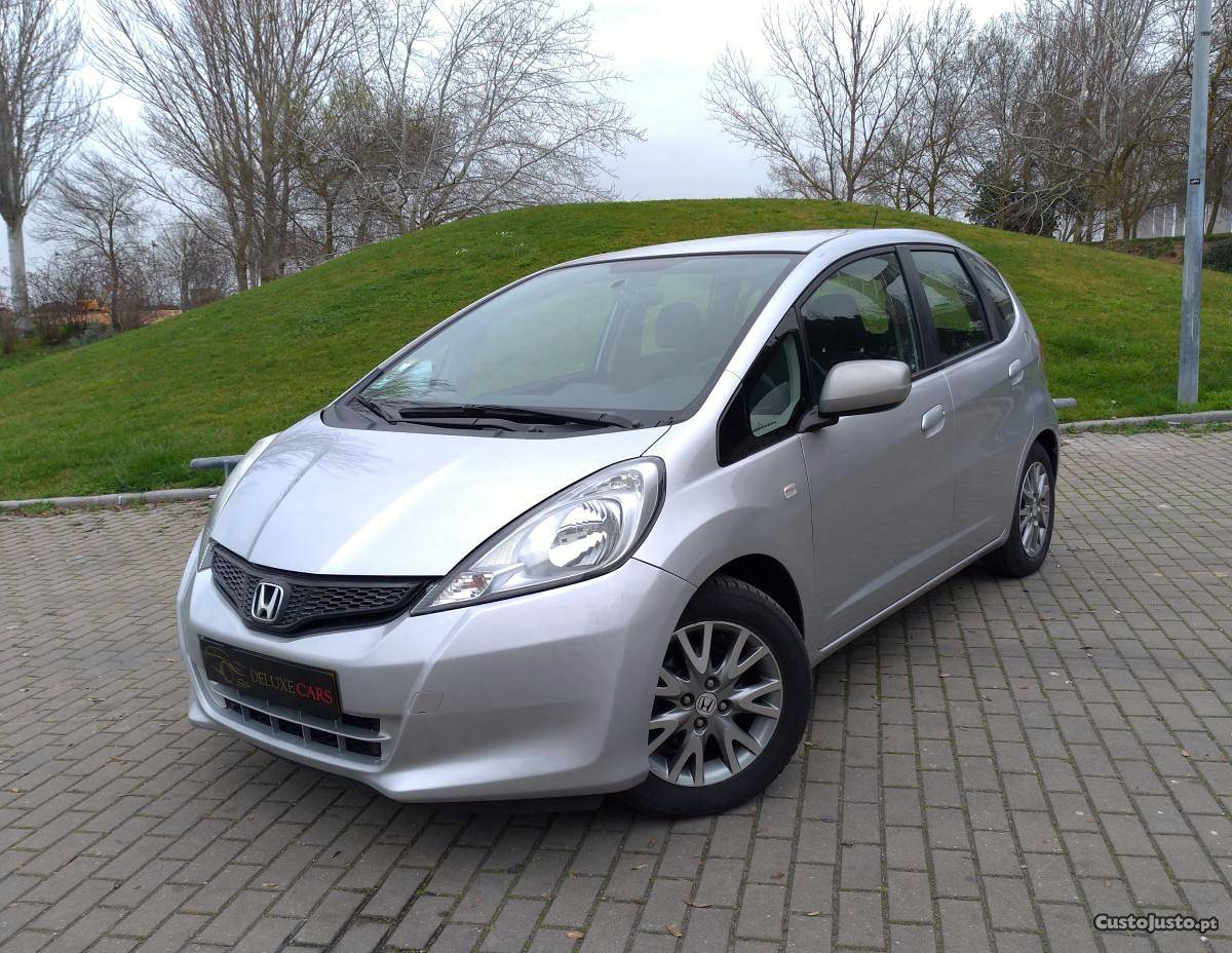 Honda Jazz 1.2 i-VTEC Easy A/C Abril/11 - à venda -