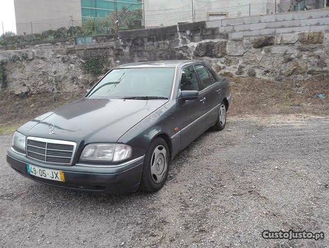 Mercedes-Benz C 250 D ELEGANCE RETOMA Abril/94 - à venda -