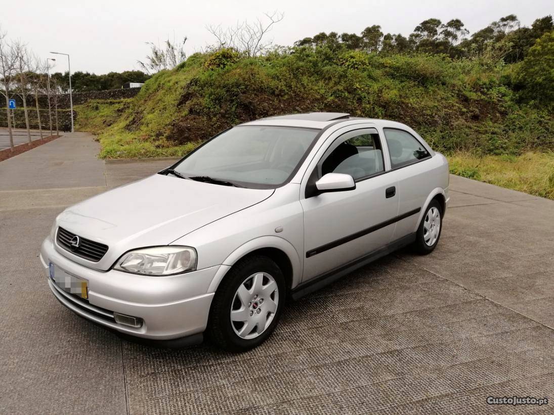 Opel Astra 1.7cc gasóleo 5lug Setembro/99 - à venda -