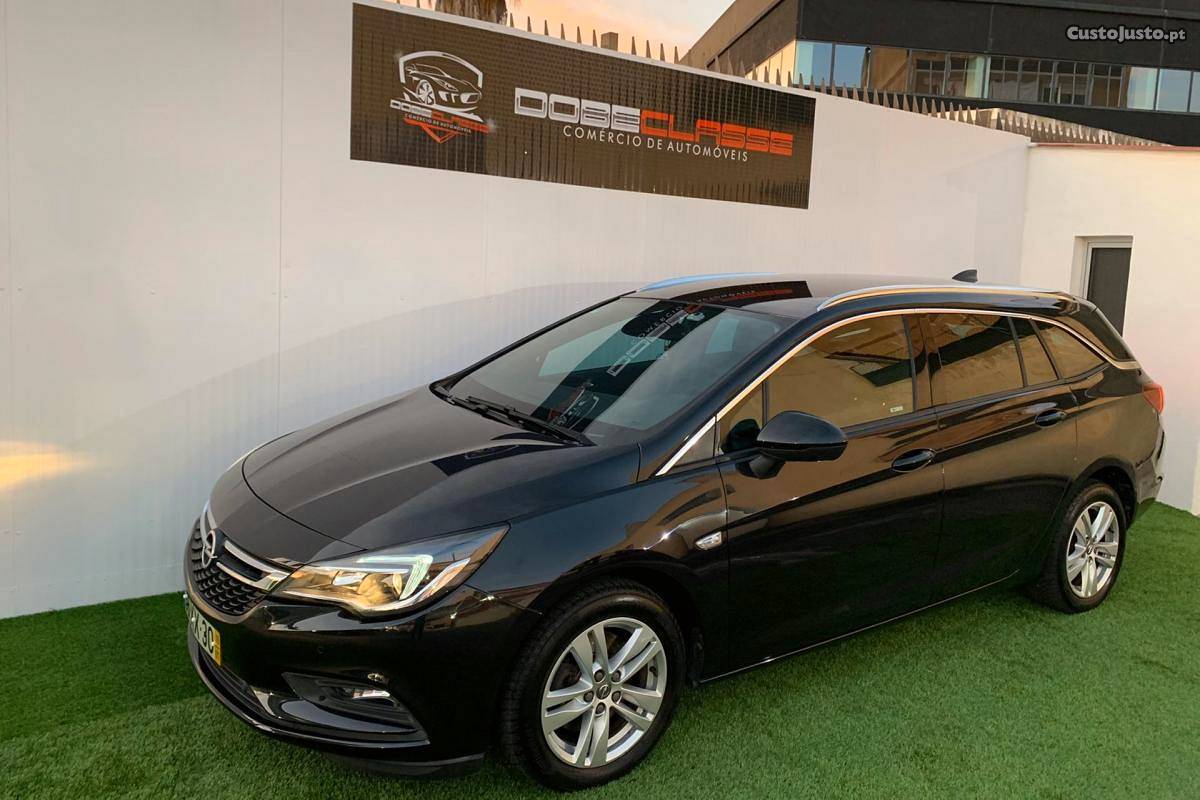 Opel Astra Astra Sports Tourer Julho/16 - à venda -