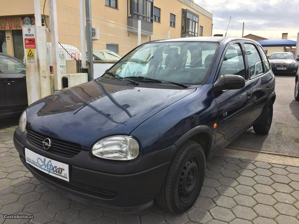 Opel Corsa v ECO Fevereiro/00 - à venda - Ligeiros
