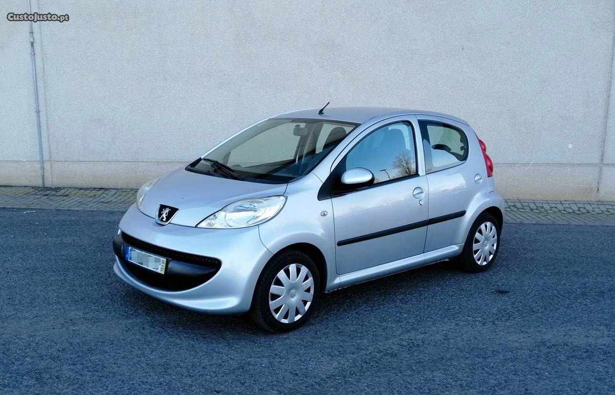 Peugeot 107 Trendy Julho/06 - à venda - Ligeiros